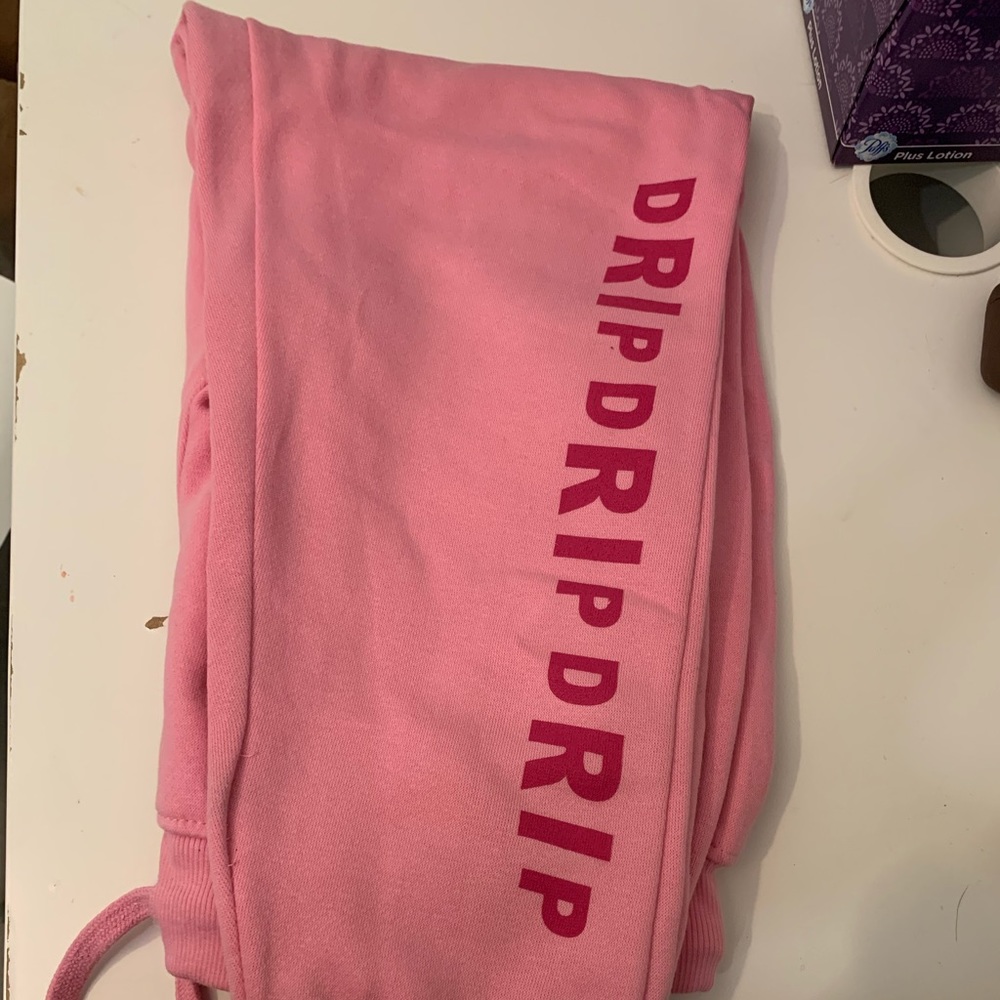 brand new Oversized Light pink fleeced sweatpant